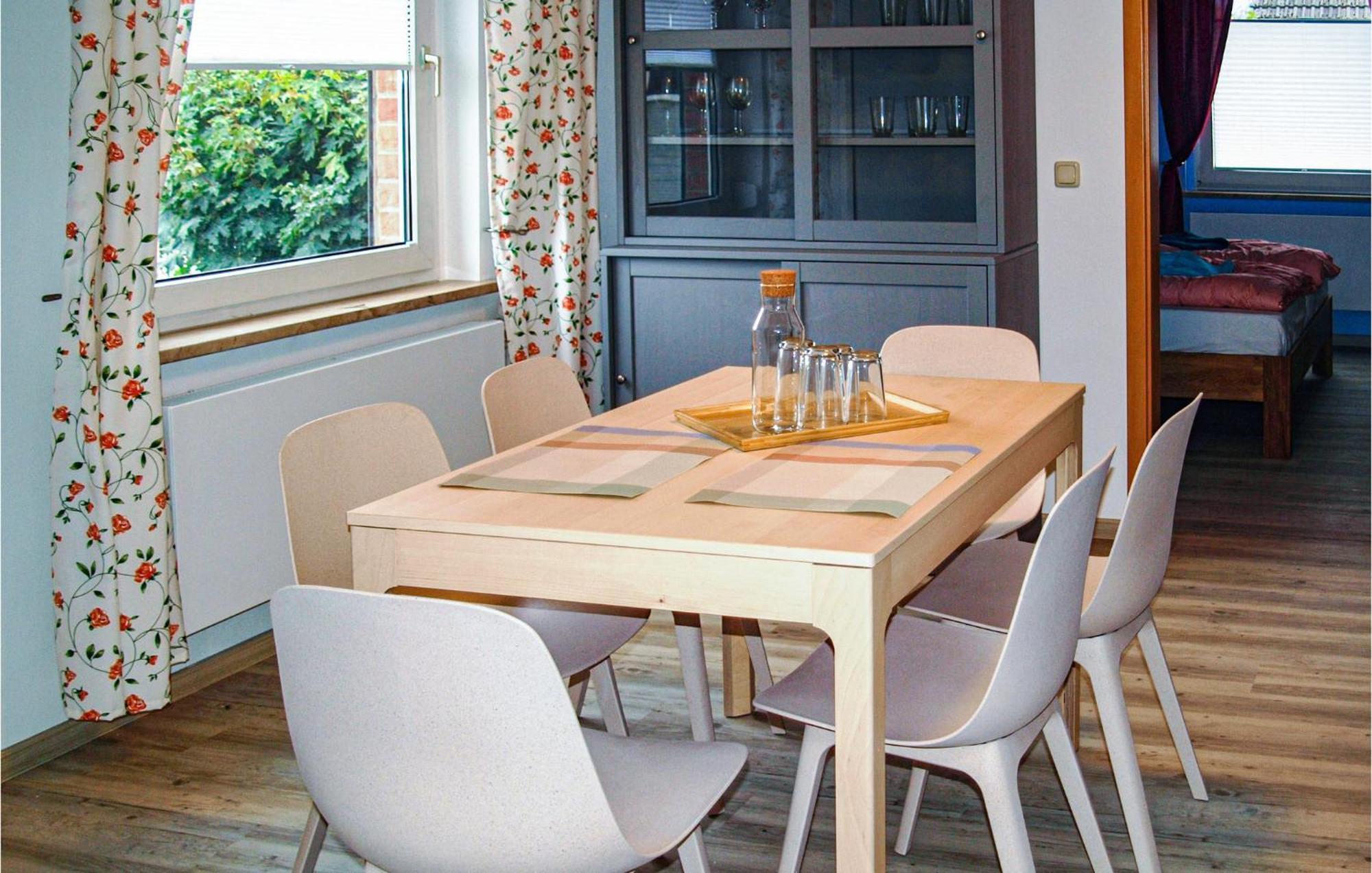 3 Bedroom Beautiful Home In Neubrandenburg Εξωτερικό φωτογραφία